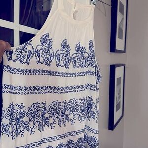 Embroidered tank top